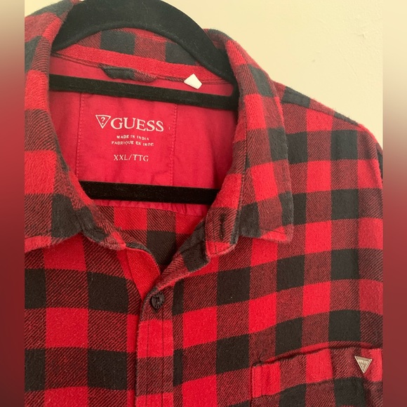 GUESS Buffalo Check Flannel Button Up 🦬 - Picture 3 of 3